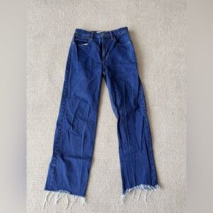 Abercrombie & Fitch Women's 90’s Relaxed Jeans High Rise 28Long